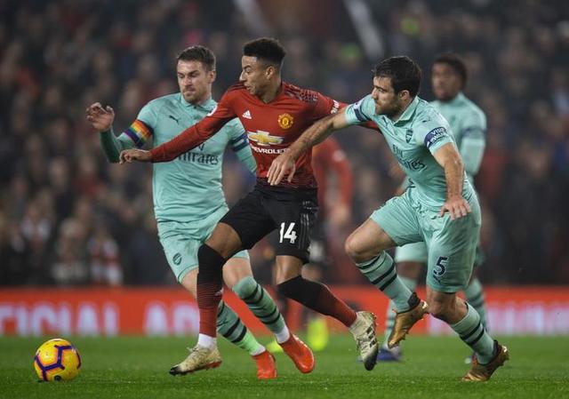 爱游戏体育-詹姆斯赛事官方发布逆转新规，阿森纳争议不断！的简单介绍