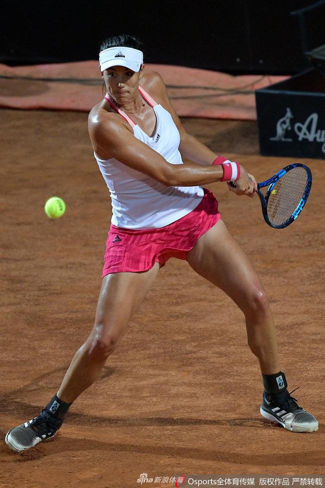 爱游戏-包含穆古鲁扎在老鹰比赛中回归赛场，比分优势明显引发热议！的词条